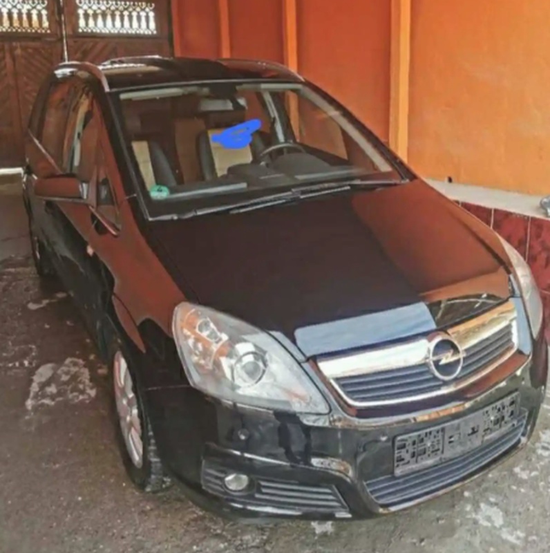 Лобовое стекло от Opel Zafira B